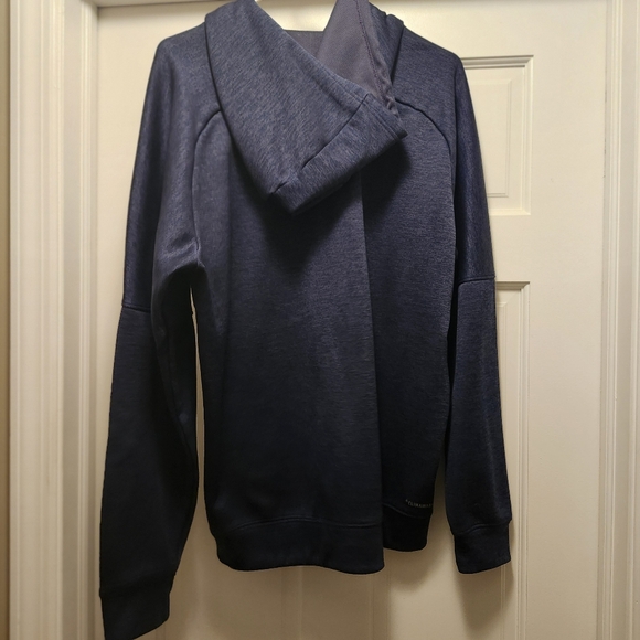 Adidas sweatshirt - Picture 2 of 4